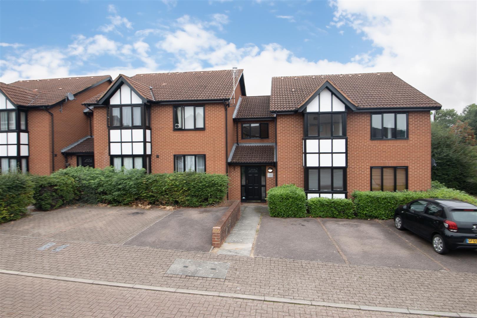 1 bed property in Spoonley Wood, Milton Keynes